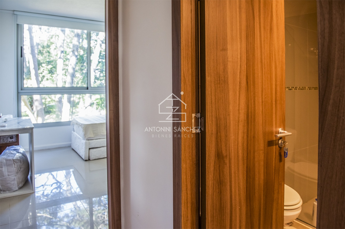 Apartamento ID.667 - Apartamento en venta en Avenue Roosevelt, 2 dormitorios, bajos gastos comunes 