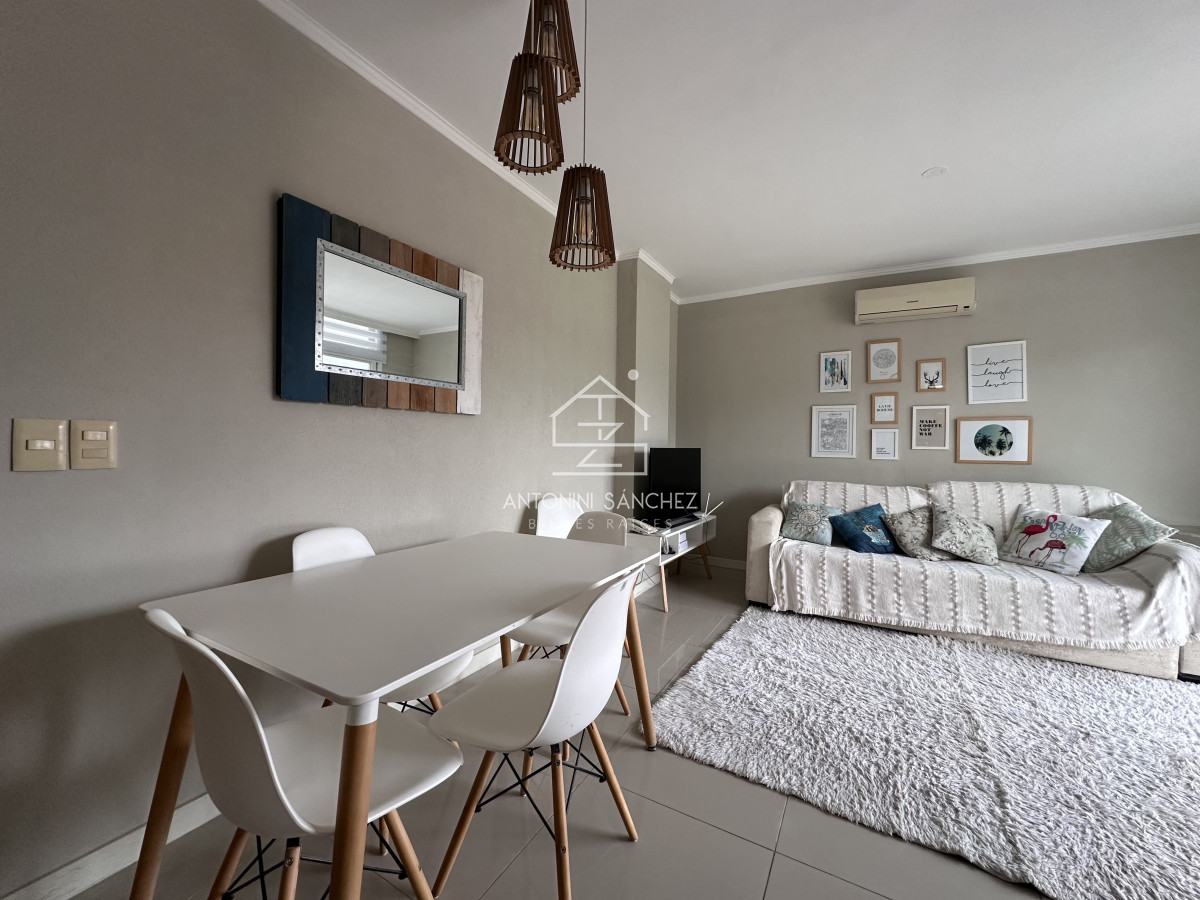 Apartamento ID.3310 - Vende apartamento en playa mansa de 1 dormitorio con parrillero, Punta del Este 