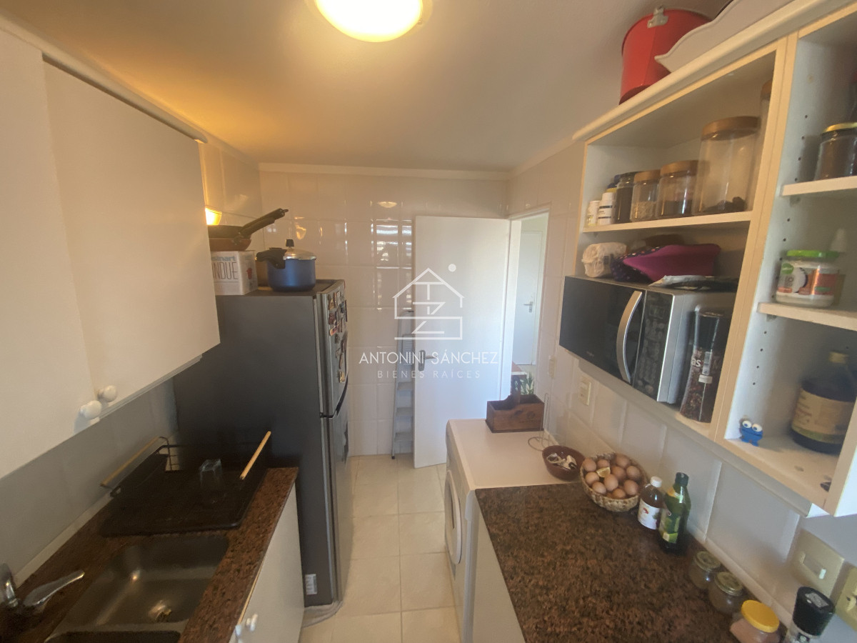 Apartamento ID.2141 - Apartamento de 3 dormitorios en Venta en Av Roosevelt , Punta del este 