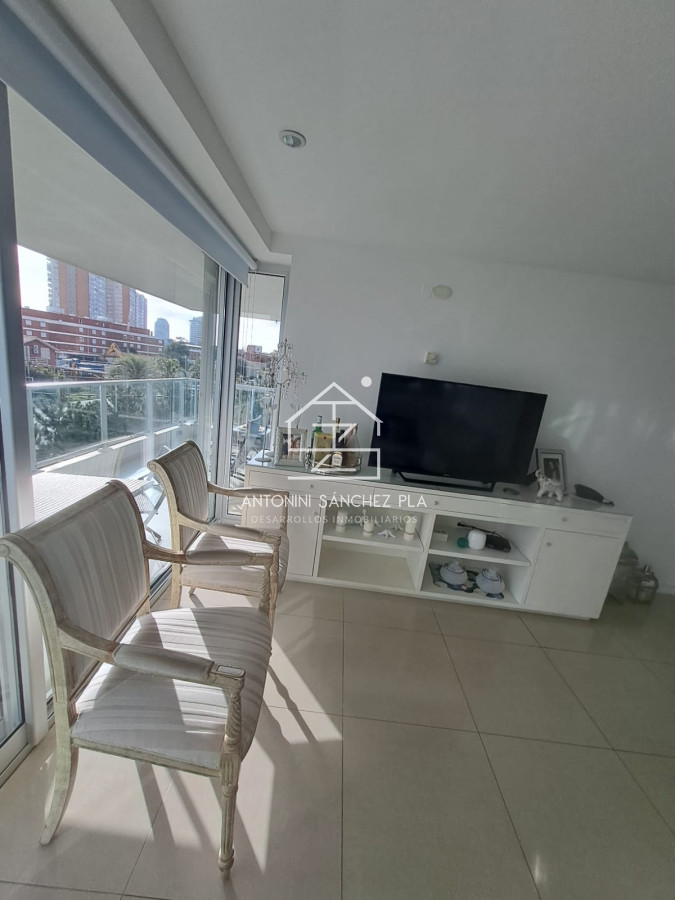 Apartamento ID.4151 - Apartamento en Playa Mansa a la venta 3 Dormitorios con vista