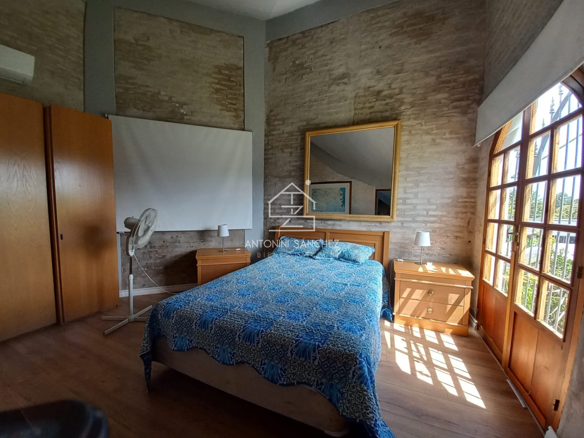 Casa ID.570 - Vende casa de 3 dormitorios totalmente reformada. Con piscina climatizada. Cerca de colegios, Punta del Este 