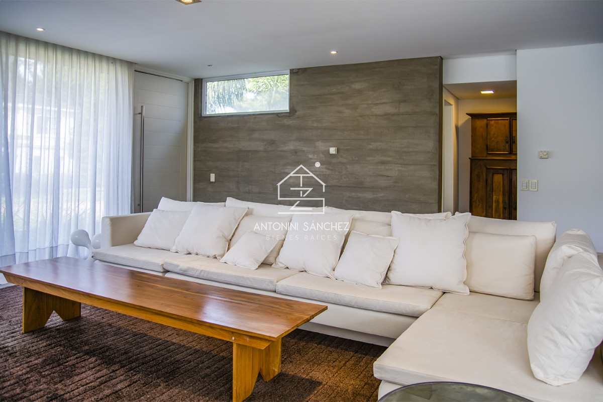 Casa ID.4841 - Casa en barrio privado Boulevard Park, Playa Mansa Punta del este 