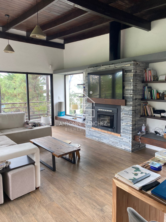 Casa ID.1801 - Venta Casa de 3 Dormitorios en Montoya Punta del este con Piscina
