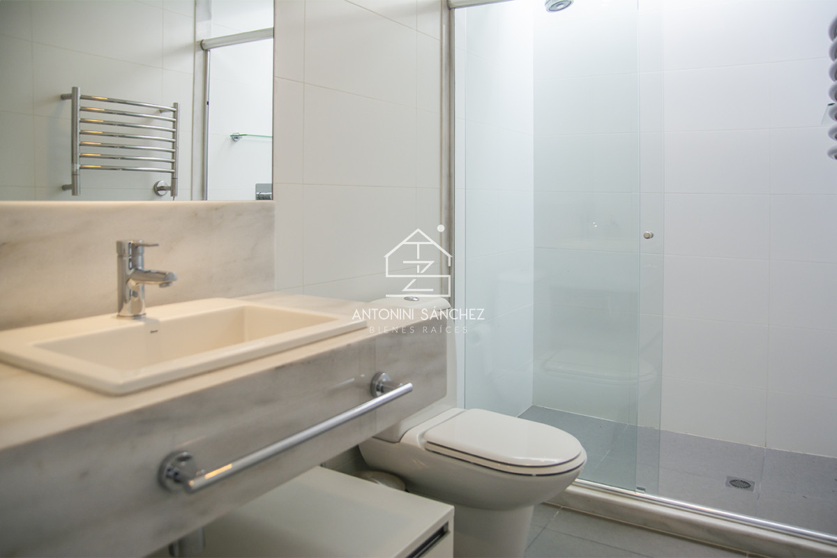 Casa ID.4841 - Casa en barrio privado Boulevard Park, Playa Mansa Punta del este 