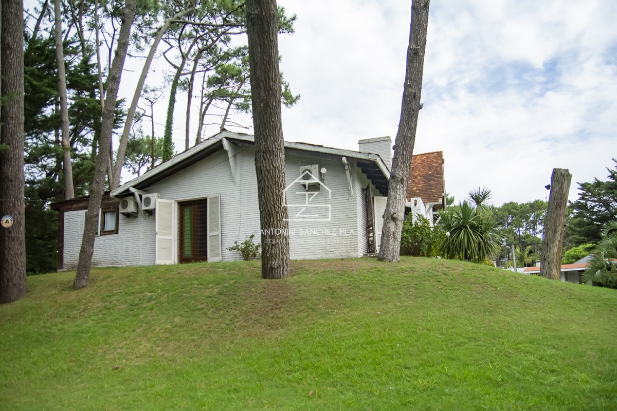 Casa ID.2974 - Casa en Venta de 5 dormitorios en San Rafael , Punta del este 