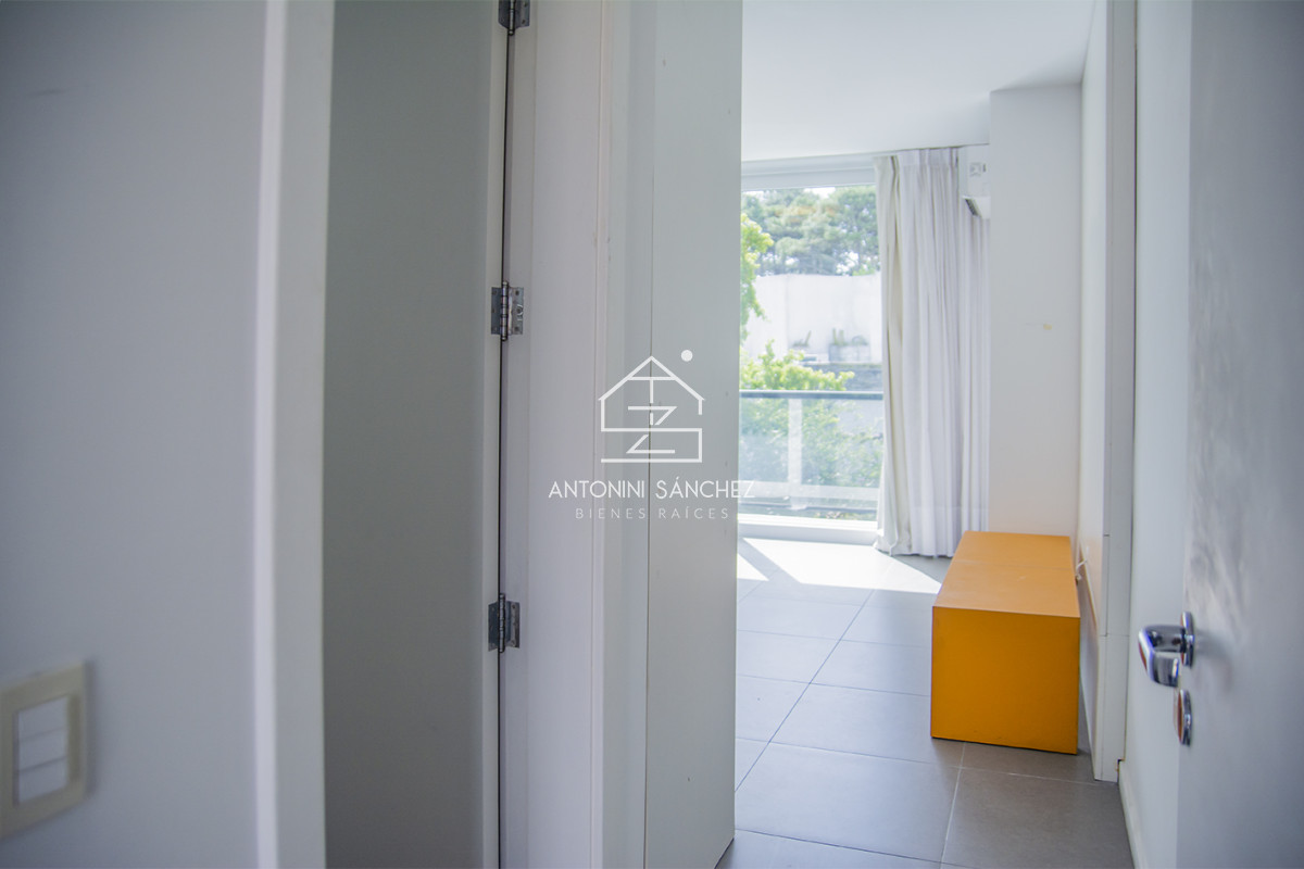 Casa ID.4841 - Casa en barrio privado Boulevard Park, Playa Mansa Punta del este 