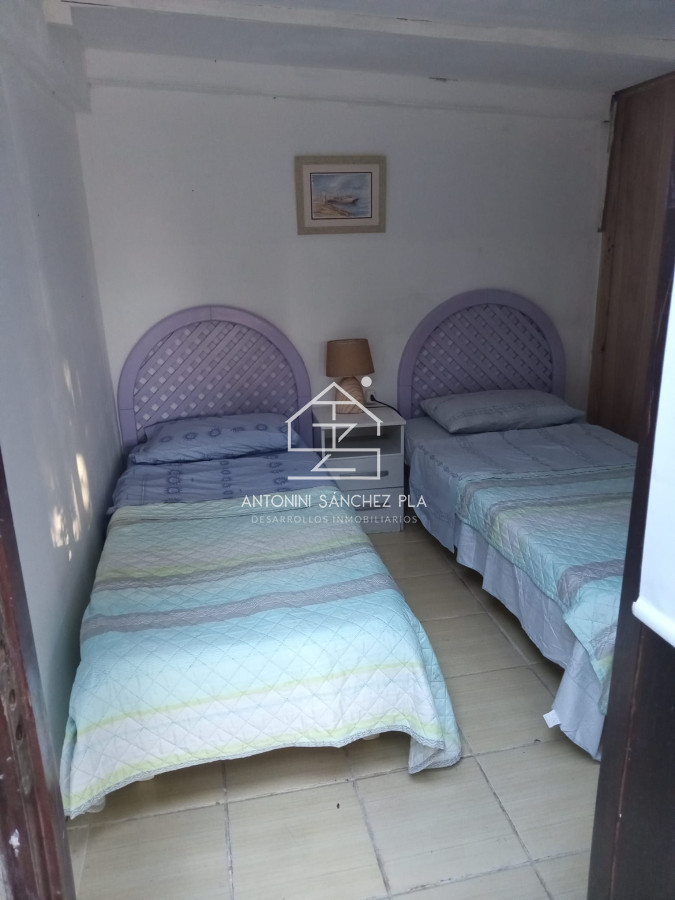 Casa ID.4040 - Chalet en venta en Punta del Este, 4 dormitorios