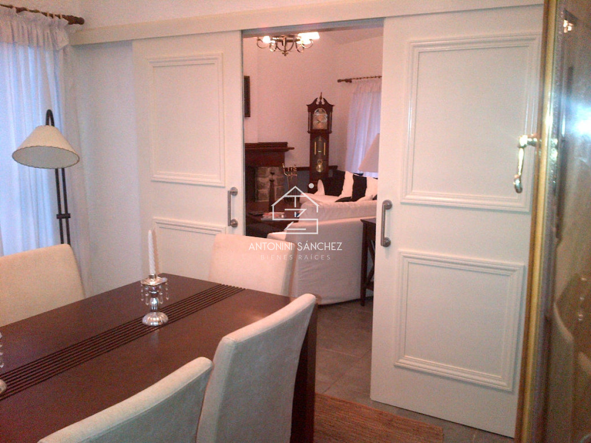 Casa ID.4498 - Casa en venta de 3 dormitorios,Pinares, Punta Del Este