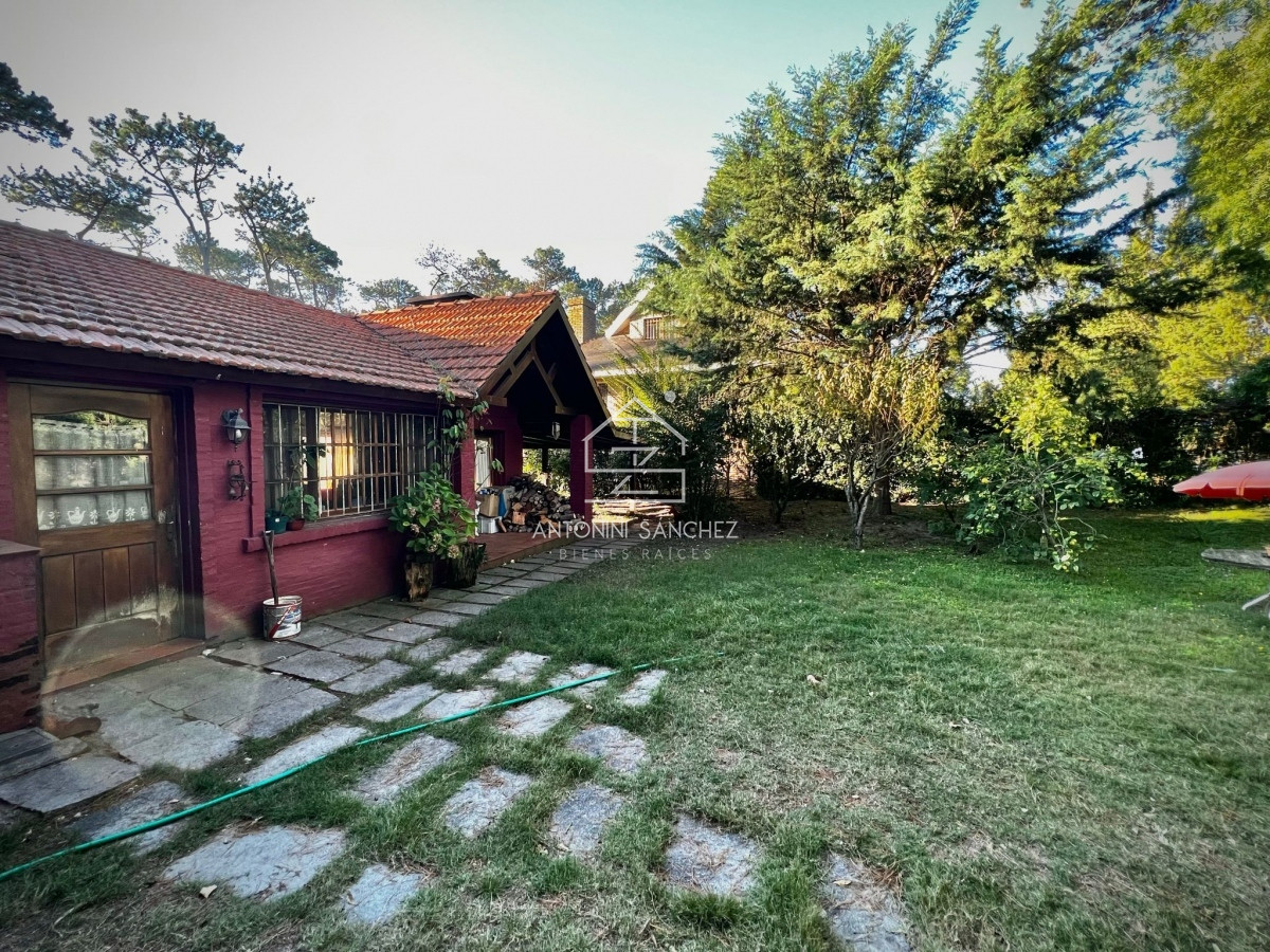 Casa ID.1798 - En venta espectacular casa en Lugano- Punta del Este de 3 dormitorios.