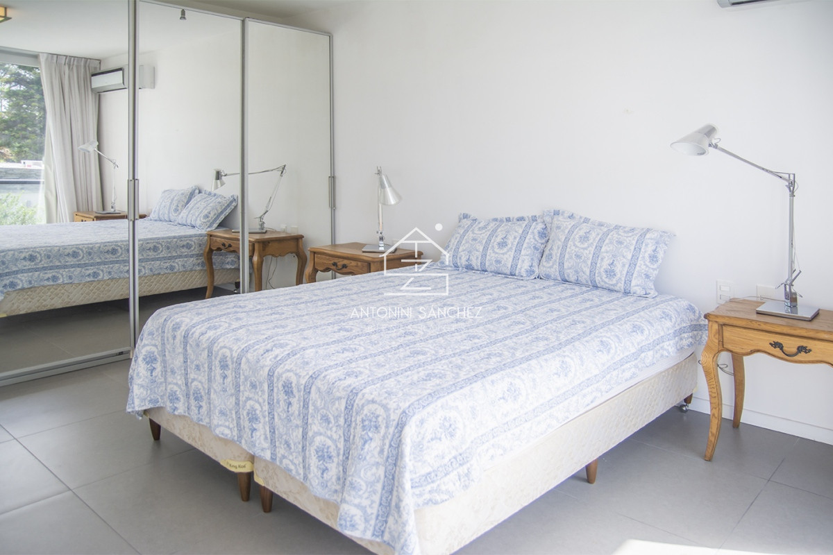 Casa ID.4841 - Casa en barrio privado Boulevard Park, Playa Mansa Punta del este 