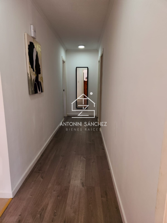 Casa ID.4486 - Vende Casa de 3 Dormitorios en Parque Burnett, con espacios ideales.
