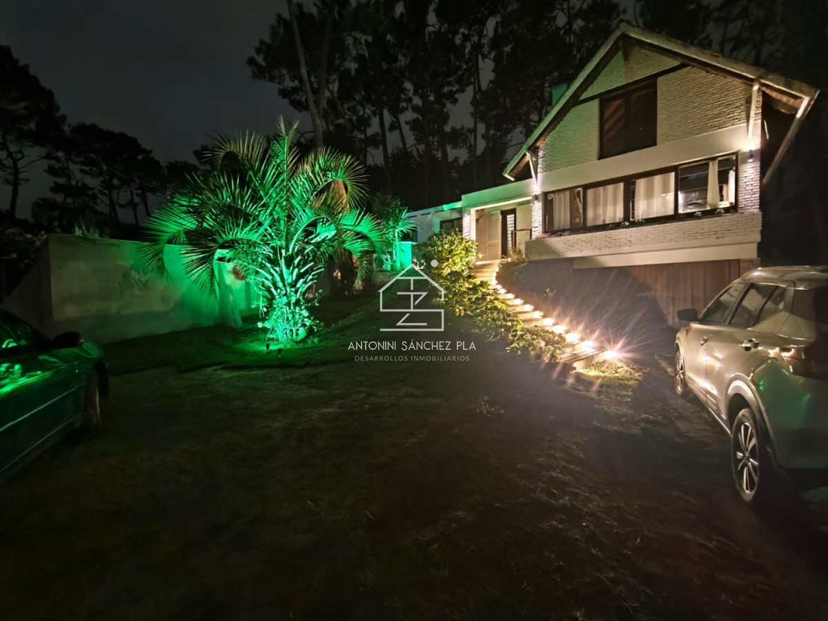 Casa ID.2974 - Casa en Venta de 5 dormitorios en San Rafael , Punta del este 