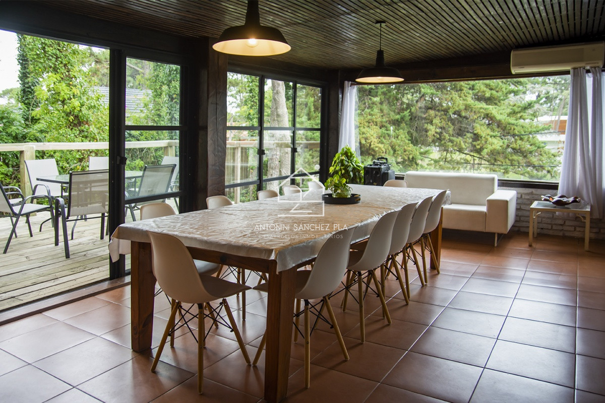 Casa ID.2974 - Casa en Venta de 5 dormitorios en San Rafael , Punta del este 