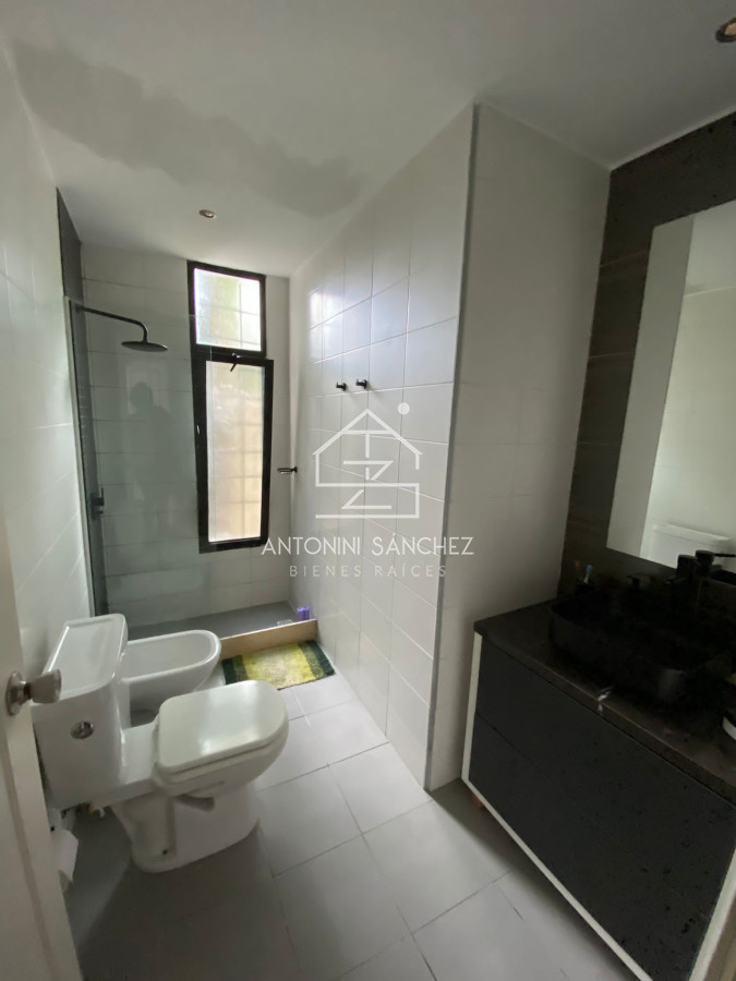Casa ID.1801 - Venta Casa de 3 Dormitorios en Montoya Punta del este con Piscina