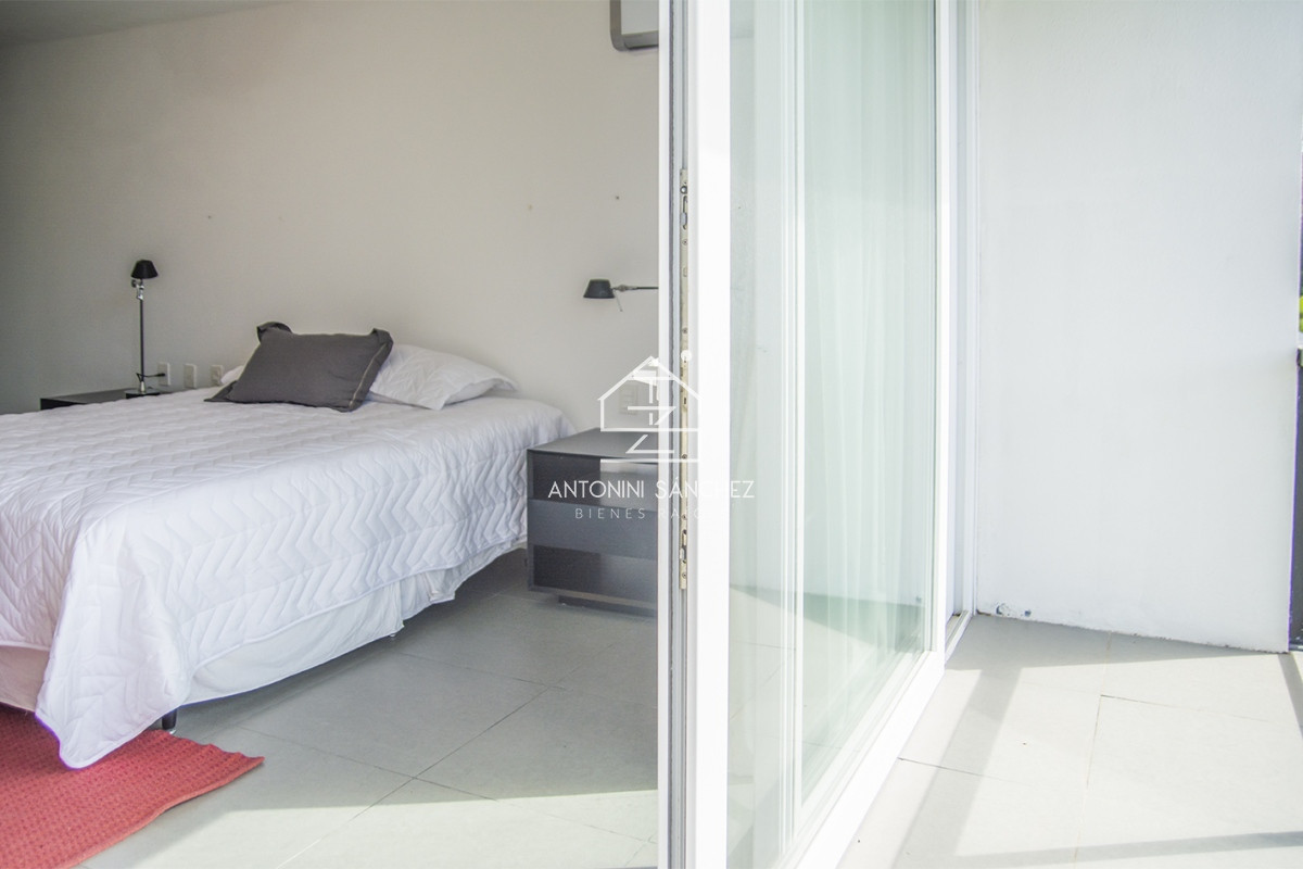 Casa ID.4841 - Casa en barrio privado Boulevard Park, Playa Mansa Punta del este 