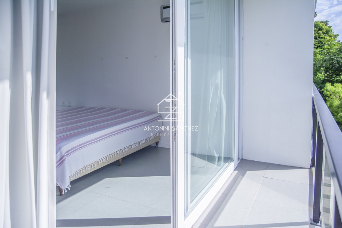 Casa ID.4841 - Casa en barrio privado Boulevard Park, Playa Mansa Punta del este 