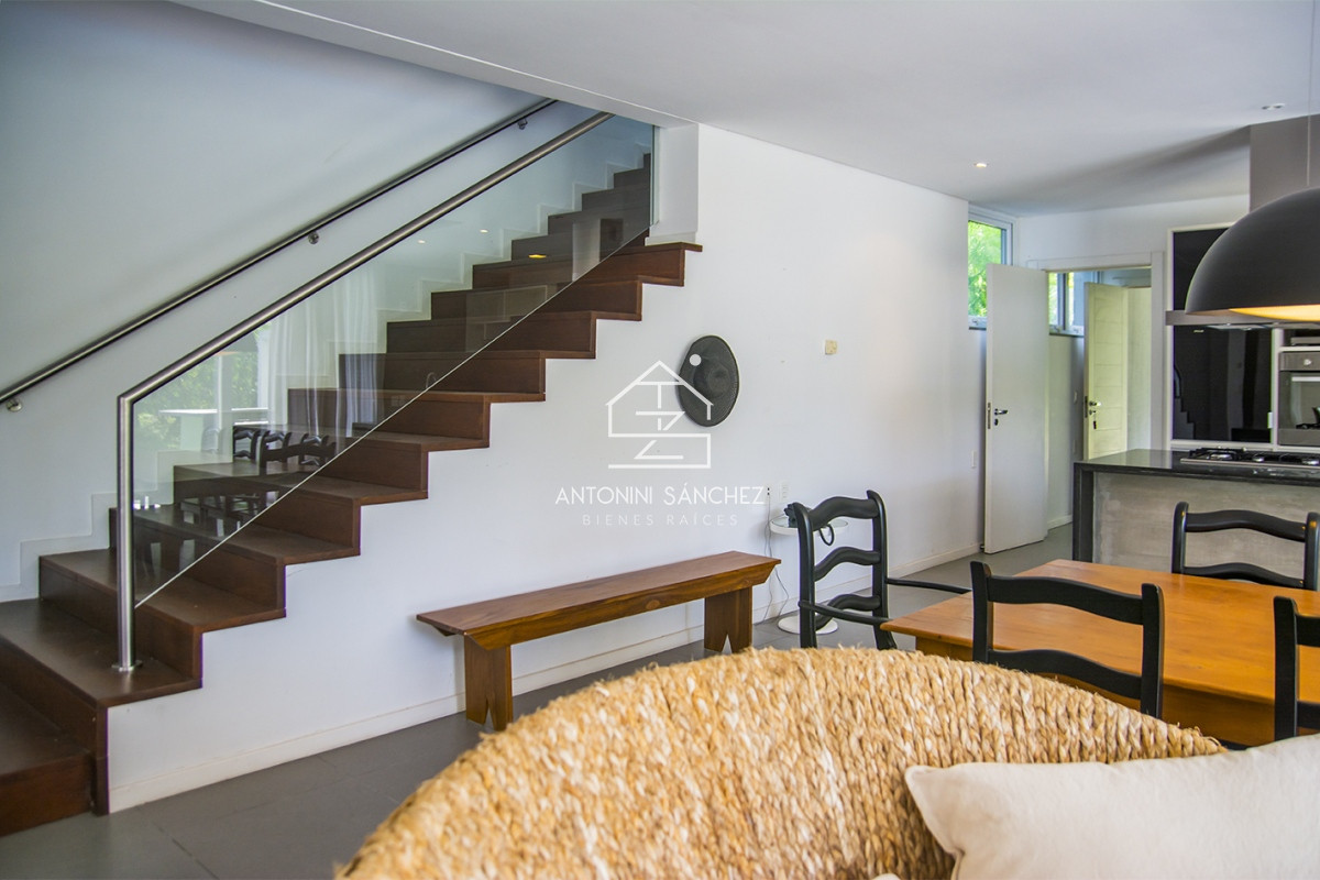 Casa ID.4841 - Casa en barrio privado Boulevard Park, Playa Mansa Punta del este 