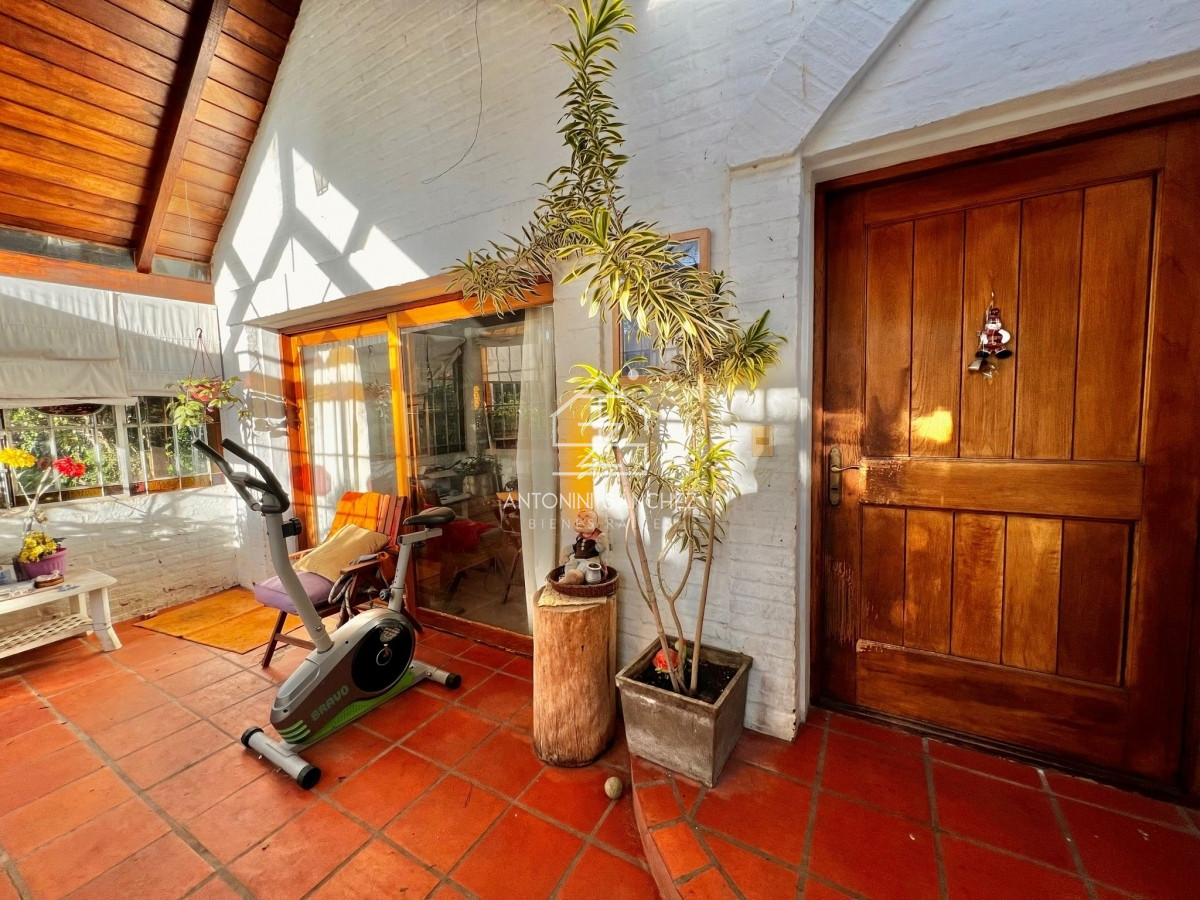 Casa ID.1798 - En venta espectacular casa en Lugano- Punta del Este de 3 dormitorios.