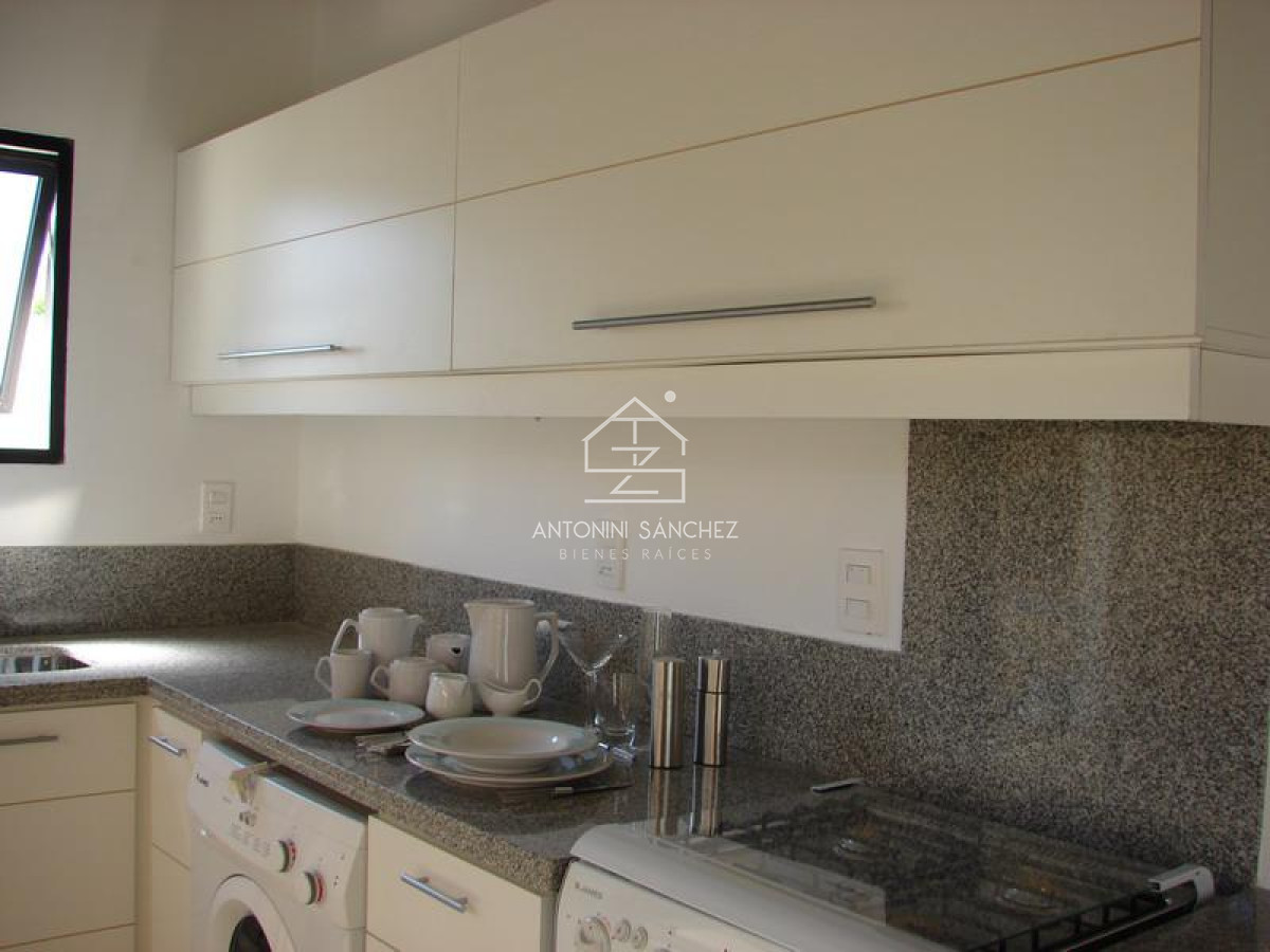 Casa ID.1800 - Casa en la barra en Venta 3 dormitorios con piscina