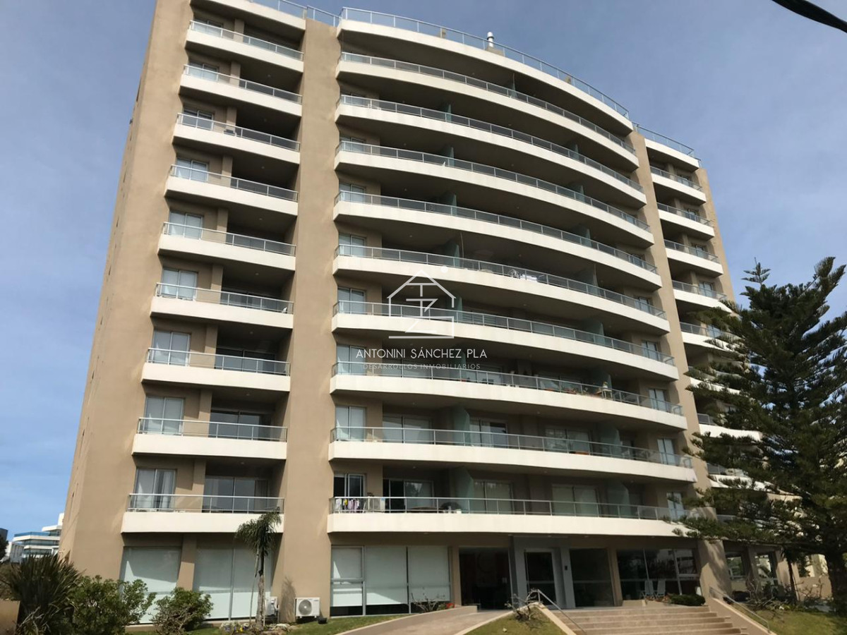 Apartamento ID.4730 - Departamento de 1 dormitorio en venta en Aidy Grill , Punta del este 