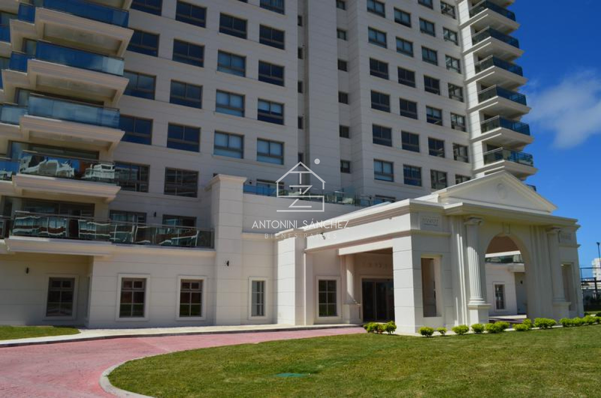 Apartamento ID.1729 - Venta apartamento 3 dormitorios Punta del Este