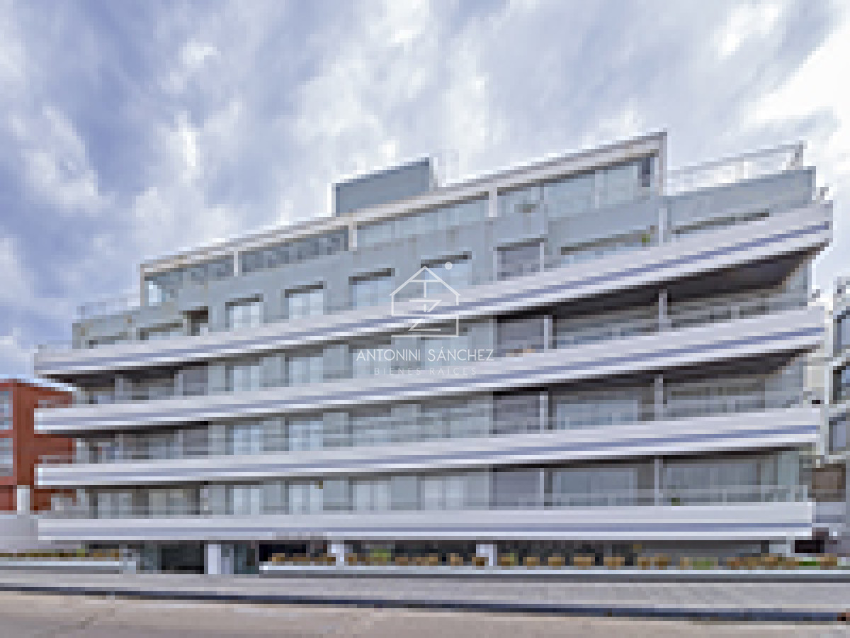 Apartamento ID.1094 - En venta apartamento de 2 dormitorios en Peninsula- Punta del Este.