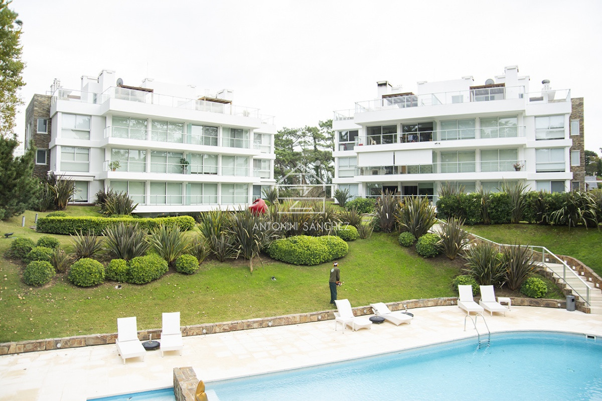 Apartamento ID.772 - Departamento de 2 dormitorios en venta en complejo nuevo con amenities. 