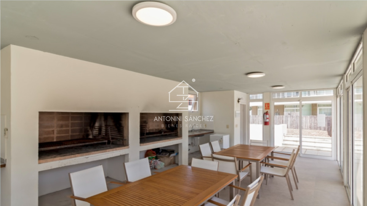 Apartamento ID.3310 - Vende apartamento en playa mansa de 1 dormitorio con parrillero, Punta del Este 