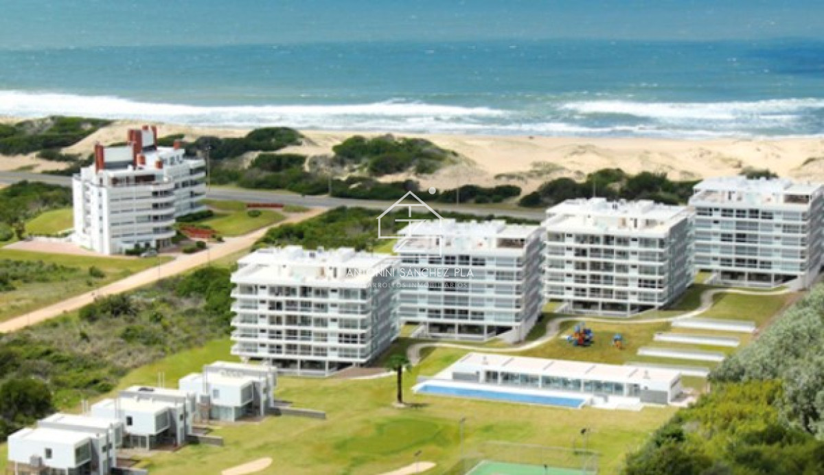 Apartamento ID.4616 - Vende espectacular apartamento en Brava de 3 dormitorios.