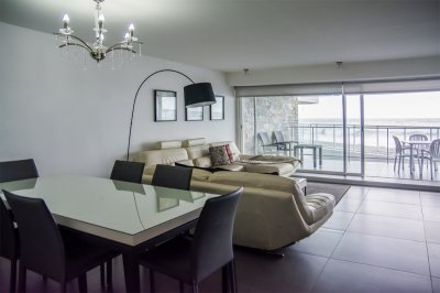 Apartamento ID.457/Vende-apartamento.-Edificio-Bonaire.-3-dormitorios-con-servicios.-Brava,-Peninsula,-Punta-del-Este - Vende apartamento. Edificio Bonaire. 3 dormitorios con servicios. Brava, Peninsula, Punta del Este