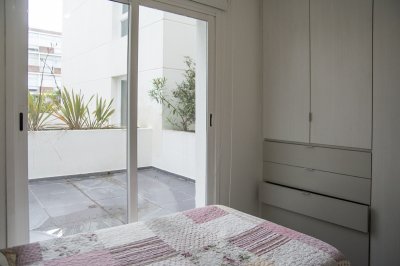 Apartamento ID.457/Vende-apartamento.-Edificio-Bonaire.-3-dormitorios-con-servicios.-Brava,-Peninsula,-Punta-del-Este - Vende apartamento. Edificio Bonaire. 3 dormitorios con servicios. Brava, Peninsula, Punta del Este