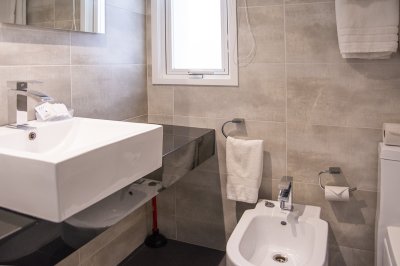 Apartamento ID.457/Vende-apartamento.-Edificio-Bonaire.-3-dormitorios-con-servicios.-Brava,-Peninsula,-Punta-del-Este - Vende apartamento. Edificio Bonaire. 3 dormitorios con servicios. Brava, Peninsula, Punta del Este