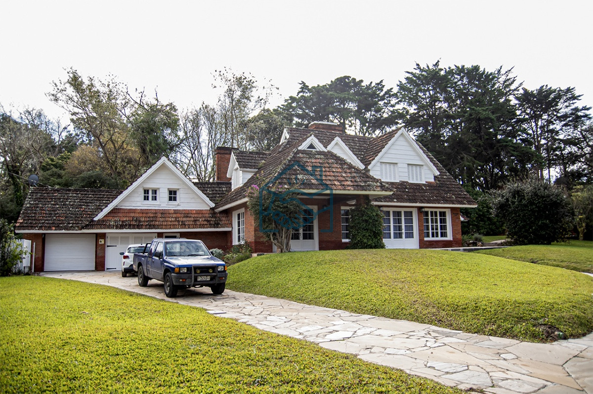 Casa ID.453/Hermosísima-casa-en-Golf,-Punta-del-Este - Hermosísima casa en Golf, Punta del Este