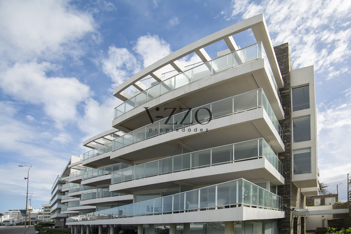 Apartamento ID.457/Vende-apartamento.-Edificio-Bonaire.-3-dormitorios-con-servicios.-Brava,-Peninsula,-Punta-del-Este - Vende apartamento. Edificio Bonaire. 3 dormitorios con servicios. Brava, Peninsula, Punta del Este