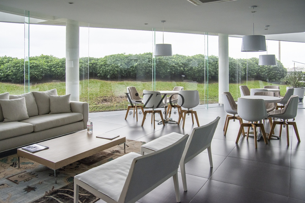 Apartamento ID.457/Vende-apartamento.-Edificio-Bonaire.-3-dormitorios-con-servicios.-Brava,-Peninsula,-Punta-del-Este - Vende apartamento. Edificio Bonaire. 3 dormitorios con servicios. Brava, Peninsula, Punta del Este