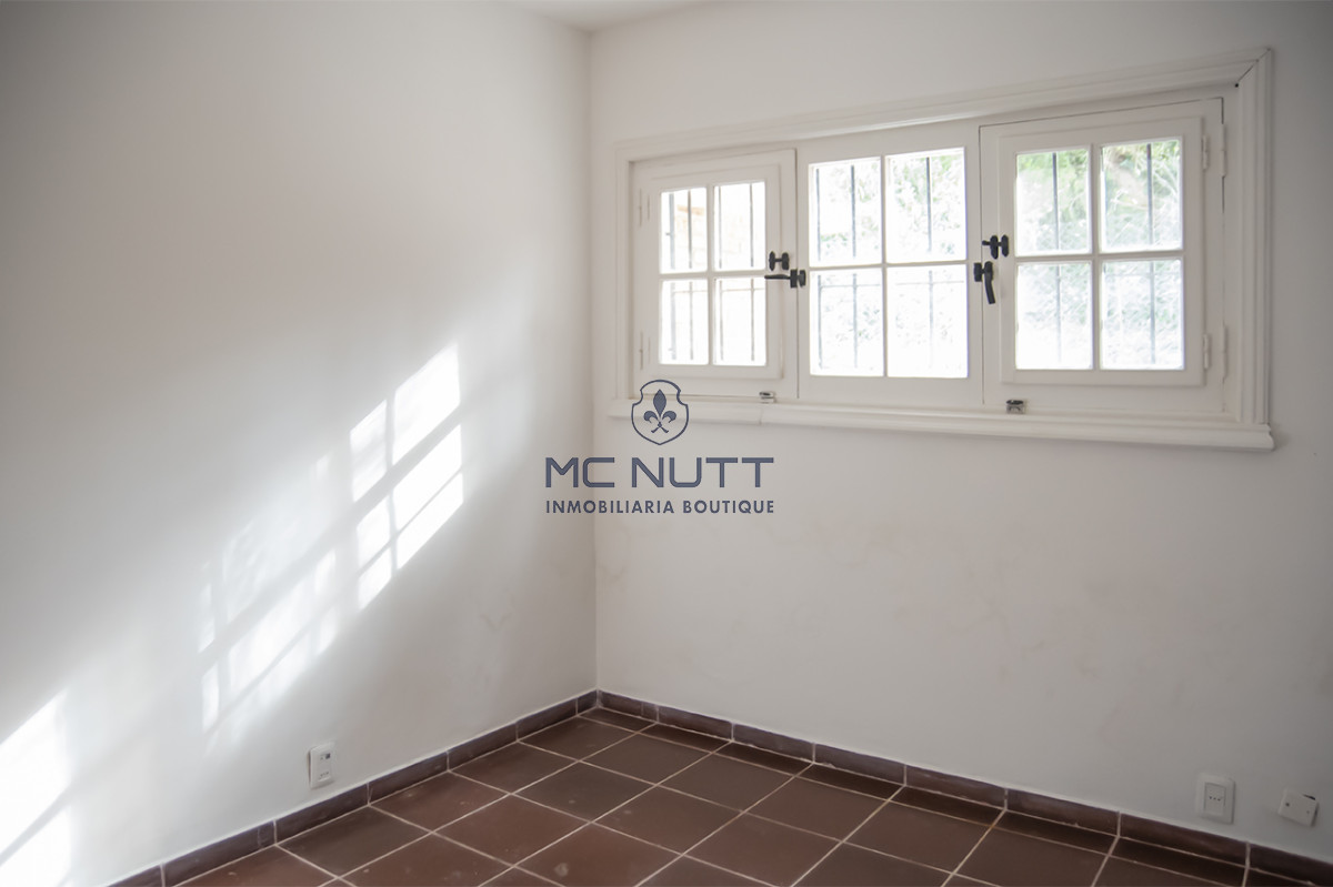 Casa ID.582/ - Hermosísima casa en Golf, Punta del Este