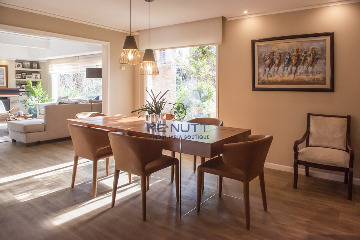 Casa ID.683/ - Casa en Venta de 4 dormitorios en San Rafael , Punta del este 