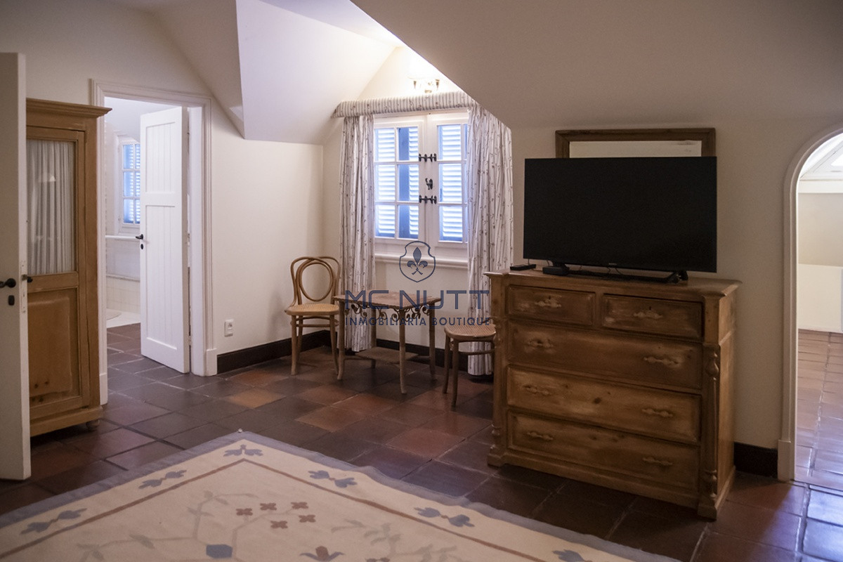 Casa ID.582/ - Hermosísima casa en Golf, Punta del Este