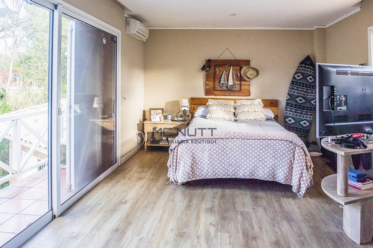 Casa ID.683/ - Casa en Venta de 4 dormitorios en San Rafael , Punta del este 