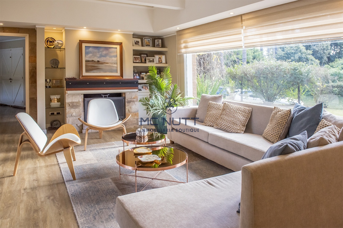 Casa ID.683/ - Casa en Venta de 4 dormitorios en San Rafael , Punta del este 