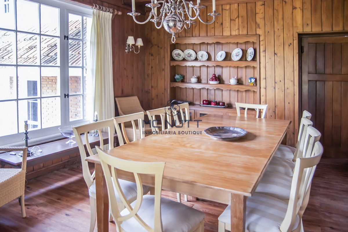 Casa ID.582/ - Hermosísima casa en Golf, Punta del Este