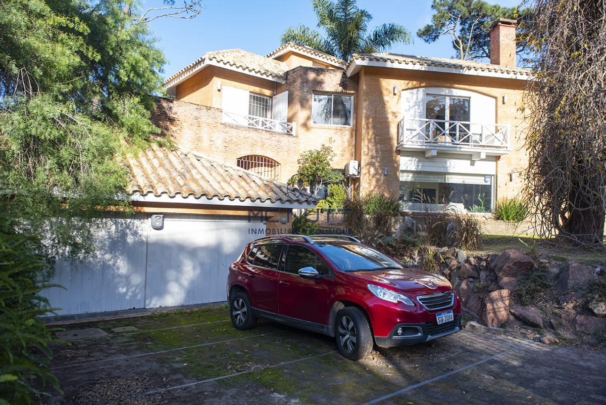Casa ID.683/ - Casa en Venta de 4 dormitorios en San Rafael , Punta del este 