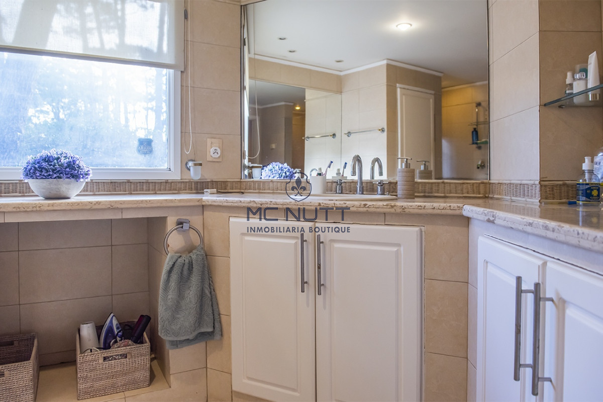 Casa ID.683/ - Casa en Venta de 4 dormitorios en San Rafael , Punta del este 