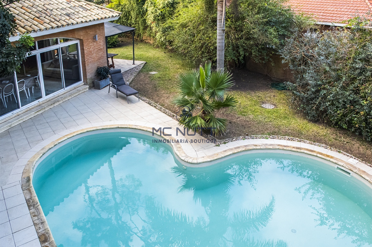 Casa ID.683/ - Casa en Venta de 4 dormitorios en San Rafael , Punta del este 