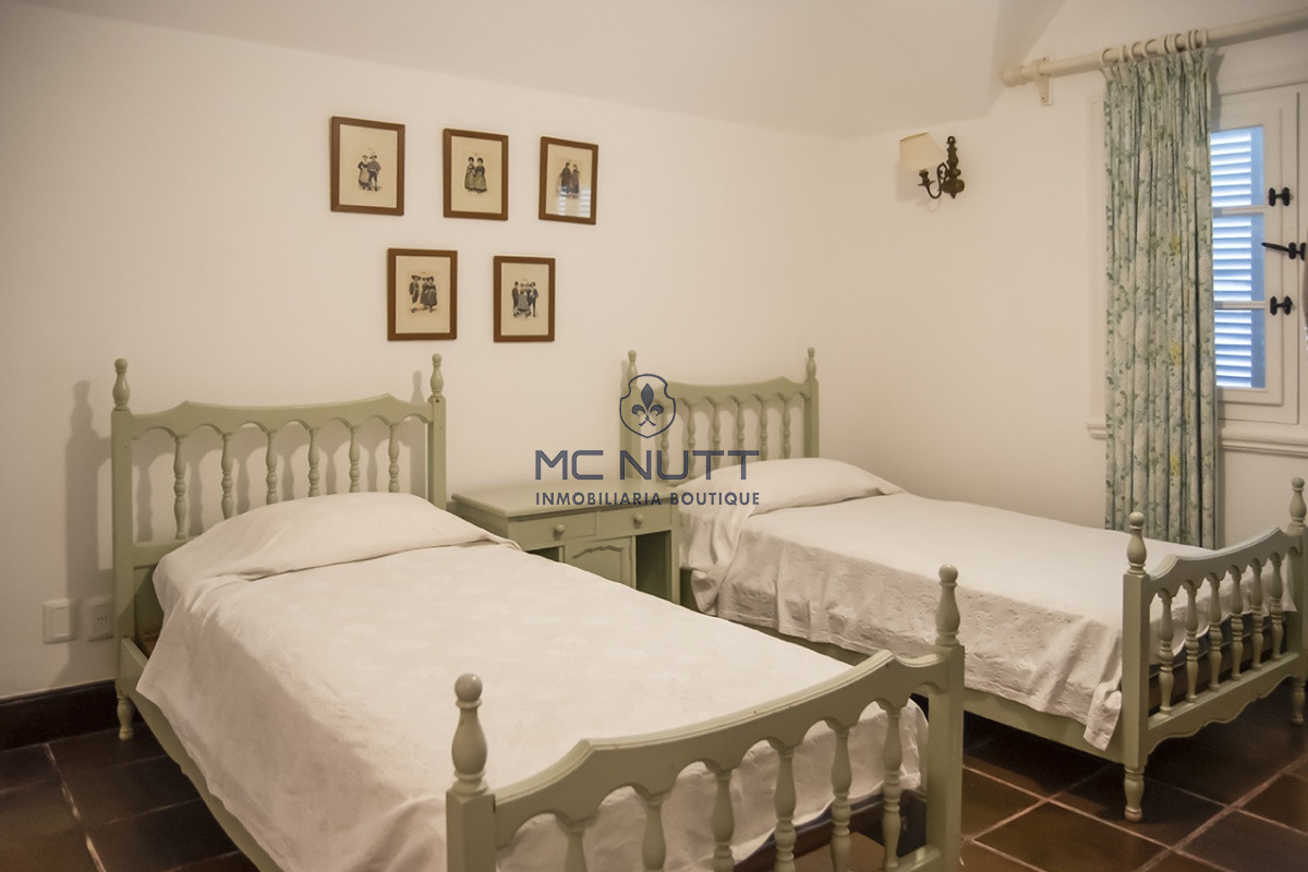 Casa ID.582/ - Hermosísima casa en Golf, Punta del Este