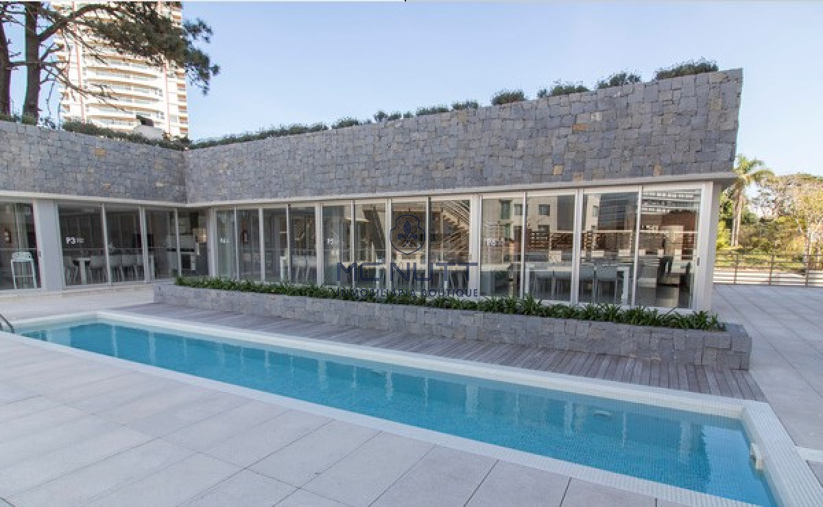 Apartamento Ref.922/ - En venta apartamento en Brava, Punda del Este de 2 dormitorios.
