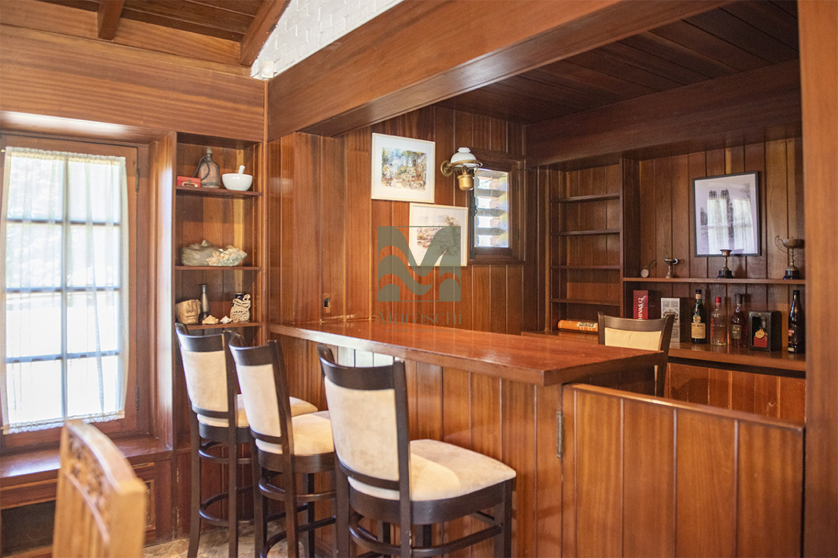 Casa ID.860 - En venta casa de 4 dormitorios, con agradable entorno en Golf, Punta del Este.