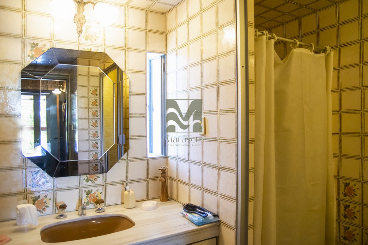 Casa ID.688 - Hermosa casa en venta a pocos metros del mar.
