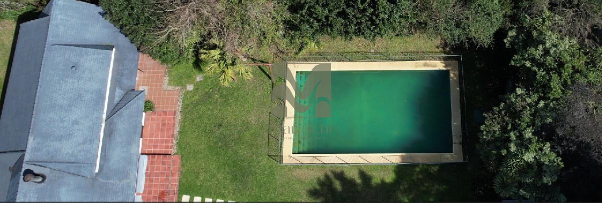 Casa ID.559 - Vende gran casa para vivir todo el año, de 3 dormitorios en Punta del Este 