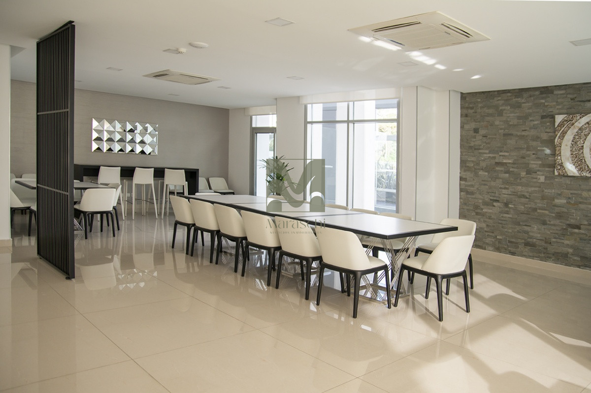 Apartamento ID.835 - MIAMI BOULEVARD, PUNTA DEL ESTE, PLAYA MANSA, DOS DORMITORIOS , PRIMERAS PARADAS 